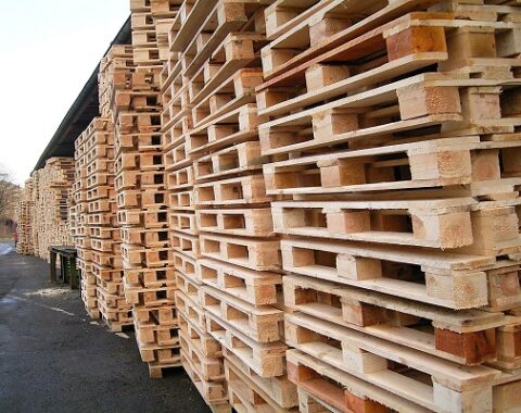 کاربرد چوب در صنعت پالت‌سازی